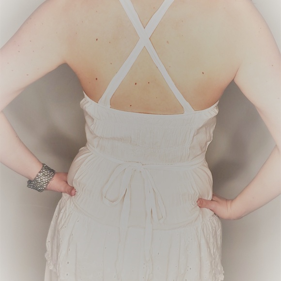 Sweet Little White Sundress - Picture 2 of 4